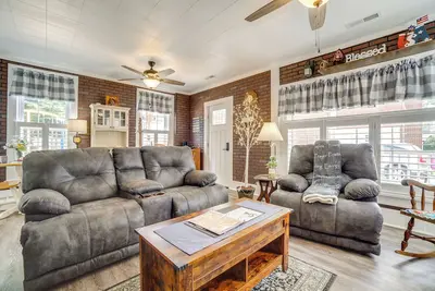 Image de Quaint Mt Vernon Cottage Near Historic Dtwn!
