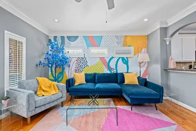 Image de 3bd/2 Floor - Centrally Located Near Memorial, Washington Ave, and Buffalo Bayou