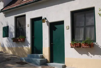 Image de Joli appartement pour 3 personnes avec Wifi, Tv, terrasse et parking