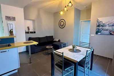 Image de Appartement rénové secteur thermal