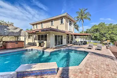 Image de Pompano Beach Villa w/ Private Pool & Dock!