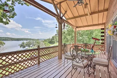 Image de Lake Days & Bbq Fun: Climax Springs Retreat!