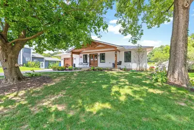 Image de Charming Getaway Just 1 Block From Downtown Leclaire Iowa