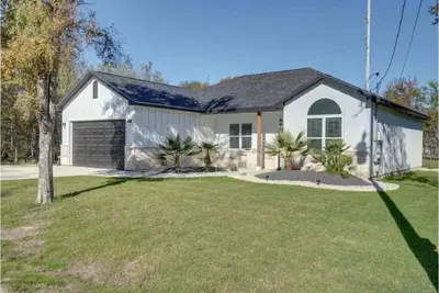 Image de Country feel in this open plan 3 bed\/2 bath home.