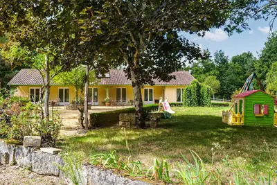 Image de Maison cosy de 4 chambres Ă La Douze