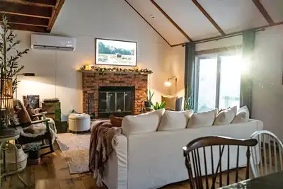 Image de Cozy 4br Escape in Amenity Filled Hideout