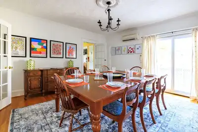 Image de Big Sunny Family House
