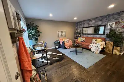 Image de Spacious Home| Pet Friendly| Ideal for Long Stays
