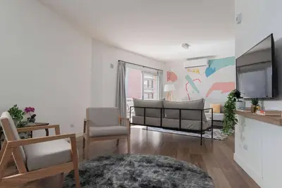 Image de Fliphaus + SohoGlam 'C' - 2 Bd with Balcony