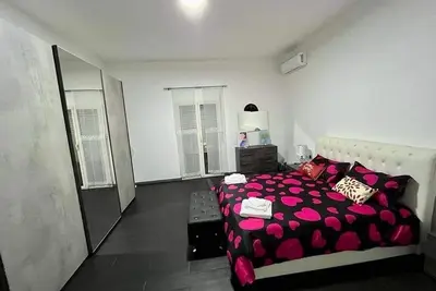 Image de Kam Deluxe 120 sqm bright suitable Groups, Families, Couples, Singles<br><br>