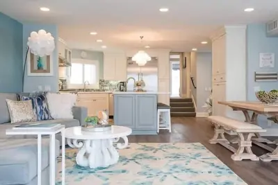 Image de Dream House near Beach, on Peninsula, Newport Beach