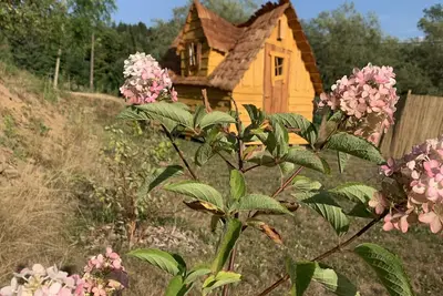 Image de Cabane Insolite avec piscine Au Bonheur Comtois