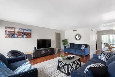 Oasis Paradise in Arcadia | Pool+Hot Tub | Views!