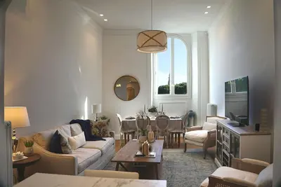 Image de Fully renovated, stunning luxury in the magnificent Santa Croce district