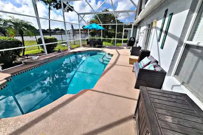 Image de Kissimmee 3 bedroom with private pool 10 mints to Disney
