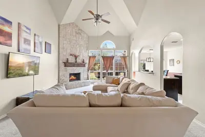 Image de Lovely 5 Br|Gameroom| Cowboys🌟Stadium, Six Flags🎢