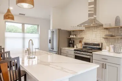 Image de Funston Suite, Minutes from Downtown Glenwood