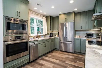 Image de 2 Br + Loft/2ba Tarpon Pond Cottage! Great Views! 1 Dog Friendly!