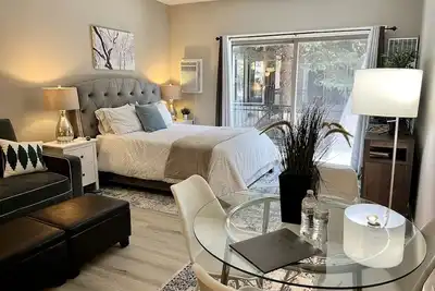 Image de Spacious Park City Studio minutes from all mountain resorts & Main St