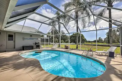 Image de Palm Harbor Home w/ Pool & Golf Course Views!