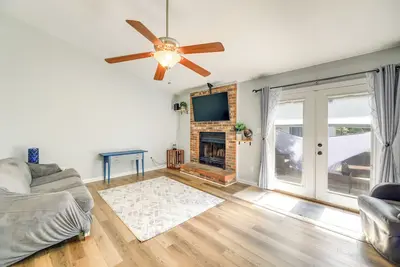 Image de Charming Jacksonville Abode w/ Patio!