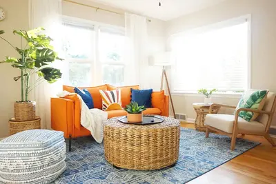Image de Vibrant Getaway! 2 Baths + Walk in Shower, Great Amenities & Value