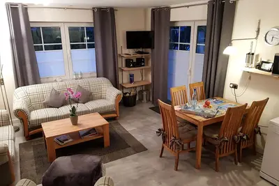 Image de Beautiful vacation home on the North Sea coast with fireplace - 5 minutes from the beach