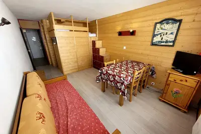 Image de Studio lumineux, ski aux pieds, balcon, commerces, casier Ă skis