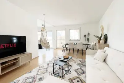 Image de Boholounge/ U-bahn, Viel Platz, Balkon, Stellplatz