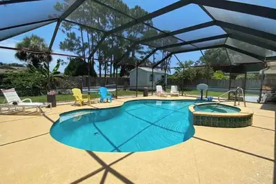 Image de Cheerful and Comfy 3/Br Home w/Pool and Hot Tub