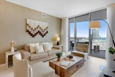 Image de Insane Ocean View Balcony| Beachfront Resort+ Pool