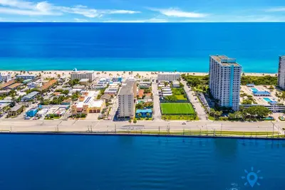 Image de 2br apt + Bayview + Pool + Step To Beach