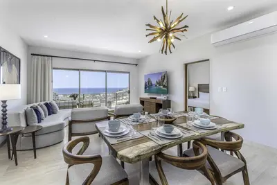 Image de Stunning 3br  private rooftop with plunge pool and ocean view