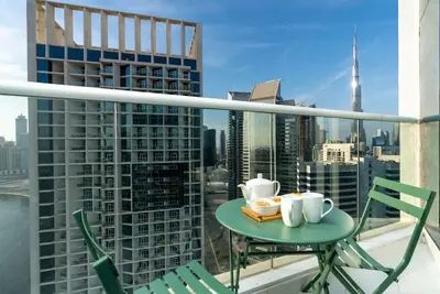 Image de Vacay Lettings - Burj Khalifa View & Waterfront Hotel style studio