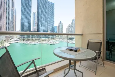 Image de Vacay Lettings - Live on edge of canal Marina Views