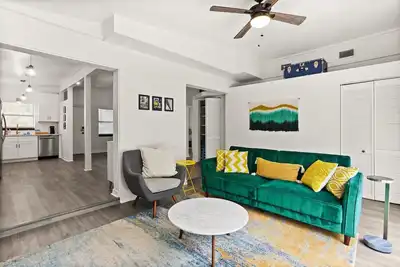 Image de Beautiful home with heated pool, minutes away from Siesta key beach