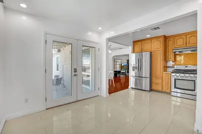 Image de Cozy 3-bedroom home in Sgv near Dtla!