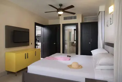Image de Luxurious 2 Bedroom Royal Suite
