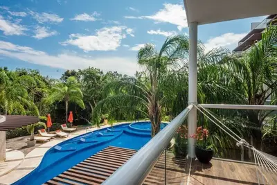 Image de Upscale 2 Bdrm Pool View in 5 Star Bahia Principe!
