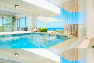 Image de Luxurious 4 Bedroom Pent House with Pool