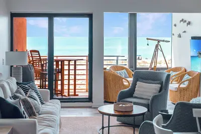 Image de Fall Beachfront Escape | Heated Pool, Gulf Views & Direct Beach Access