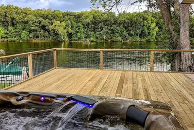 Image de River Retreat W\/ Hot Tub\/ Game room