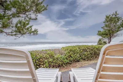 Image de Ocean Front Vacation Home Just North of Seal Rock,