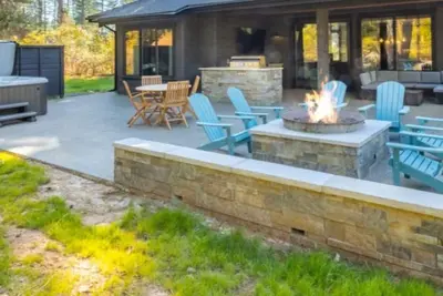 Image de Suncadia 4 Bdrm Home   Beautiful Floor to Ceiling Fireplace