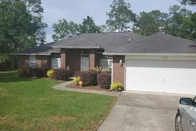 Image de Fully Furnished Executive Rental w\/Florida Room
