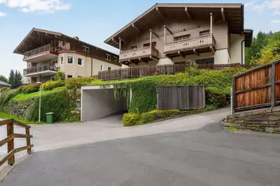 Image de Belle maison de vacances privée pour 10 personnes avec Wifi, Tv, balcon et parking