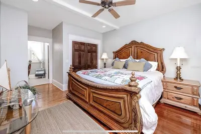 Private Updated Suite in heart of Downtown Dunedin