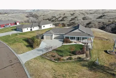 Image de Sportsman'S Paradise, 5 Bedroom Home in Fort Peck, Montana