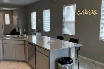 Image de New! ! Good Vibes House in Rio Rancho-10min from Balloon Fiesta Park (fits 6)