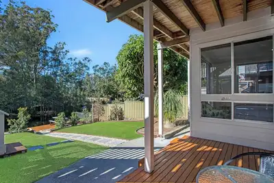 Image de Cosy Renovated 2 Bed cottage on the water